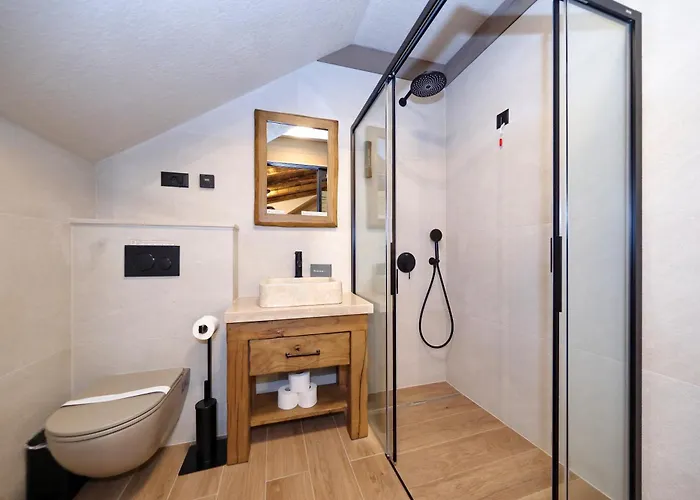 Hotel Planinarski Dom Vosac