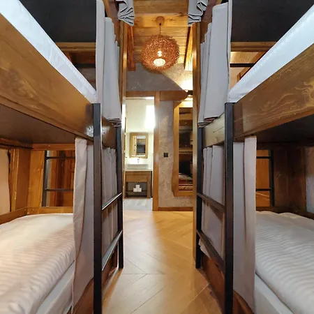 Otel Planinarski Dom Vosac Makarska