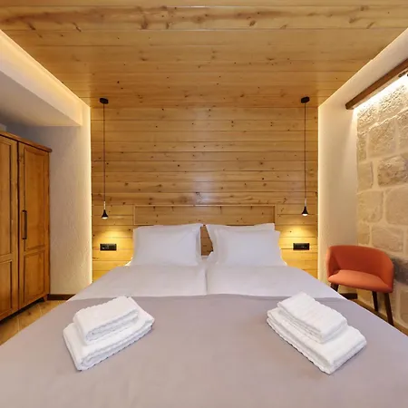 Planinarski Dom Vosac * Makarska