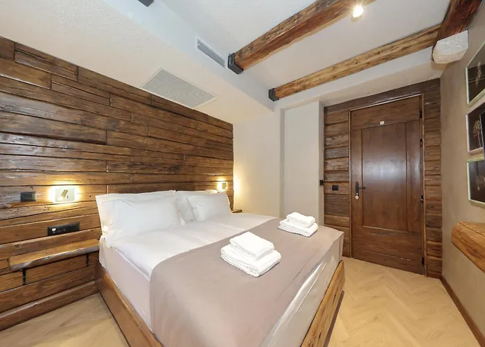 Szálloda Planinarski Dom Vosac Makarska