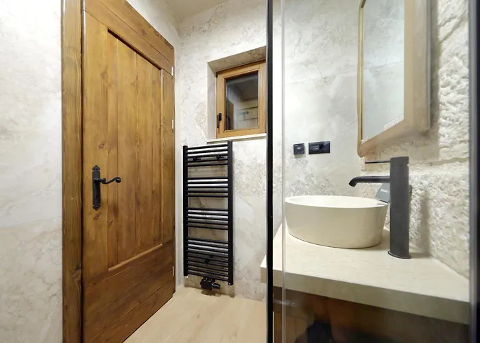 Planinarski Dom Vosac * מאקרסקה