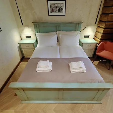 Planinarski Dom Vosac * Makarska