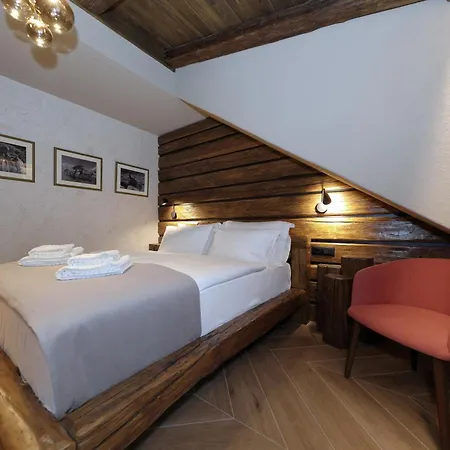 Planinarski Dom Vosac * Makarska